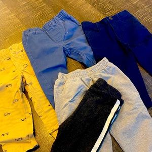 Boys toddler 12-18M pants.